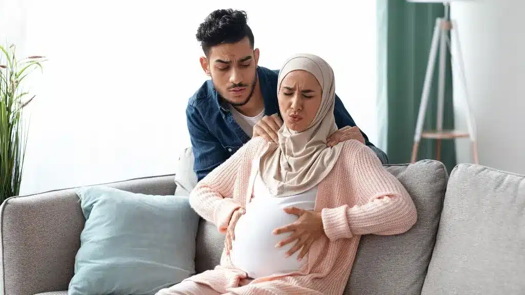 العسل للحامل: الفوائد، الأمان، ونصائح الاستخدام